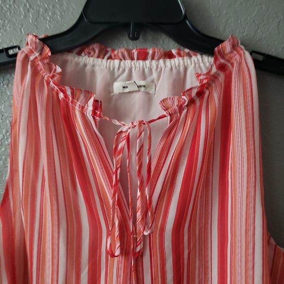 Max Studio Top - Picture 2 of 6